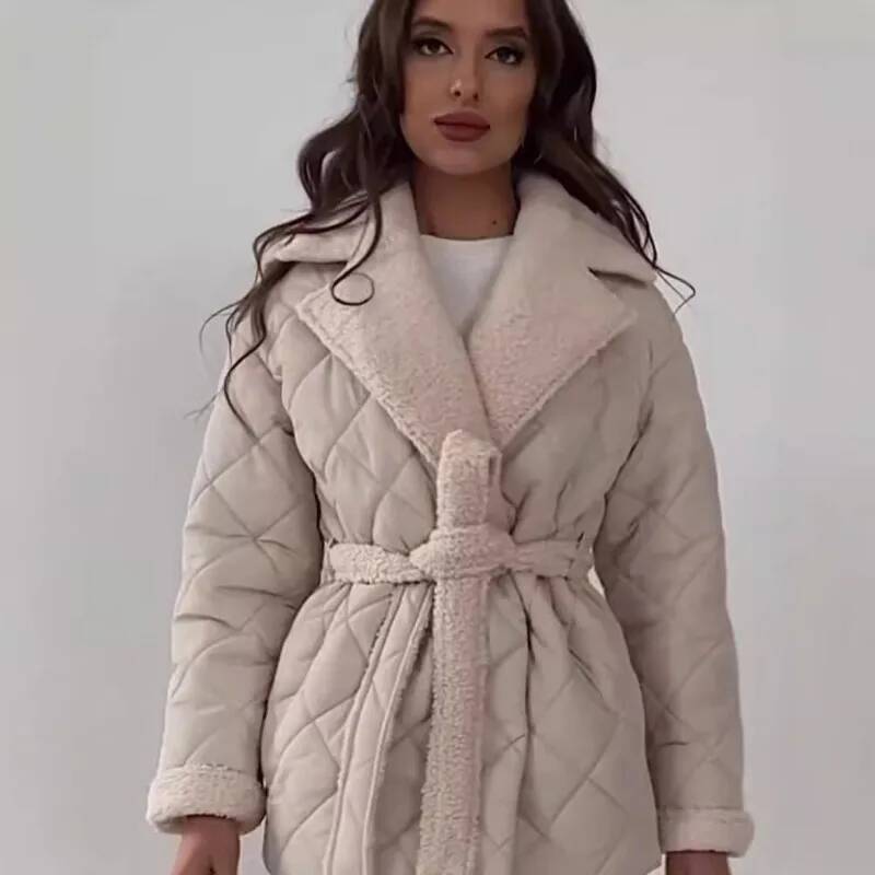 우아한 퀼팅과 인조 퍼 안감이 있는 여성 패션 라펠 벨 - Street Fashion Taiwan 리뷰 및 가격