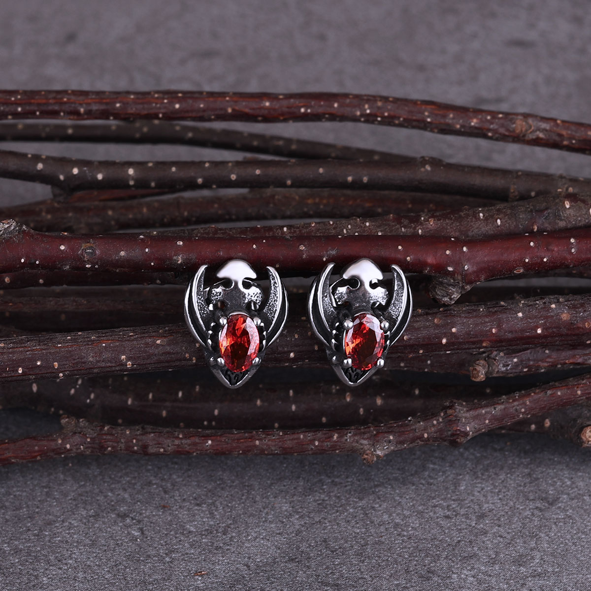남녀공용 맞춤형 무당 벌레 패션 스테인레스 스틸 귀걸이 - Street Fashion Earrings 리뷰 및 가격